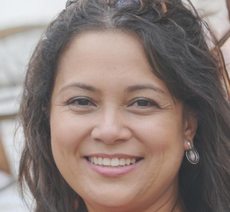 Elena Krasimirov, Lead Financial Educator